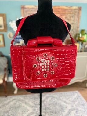 Vintage “Dallas” Working Telephone Purse